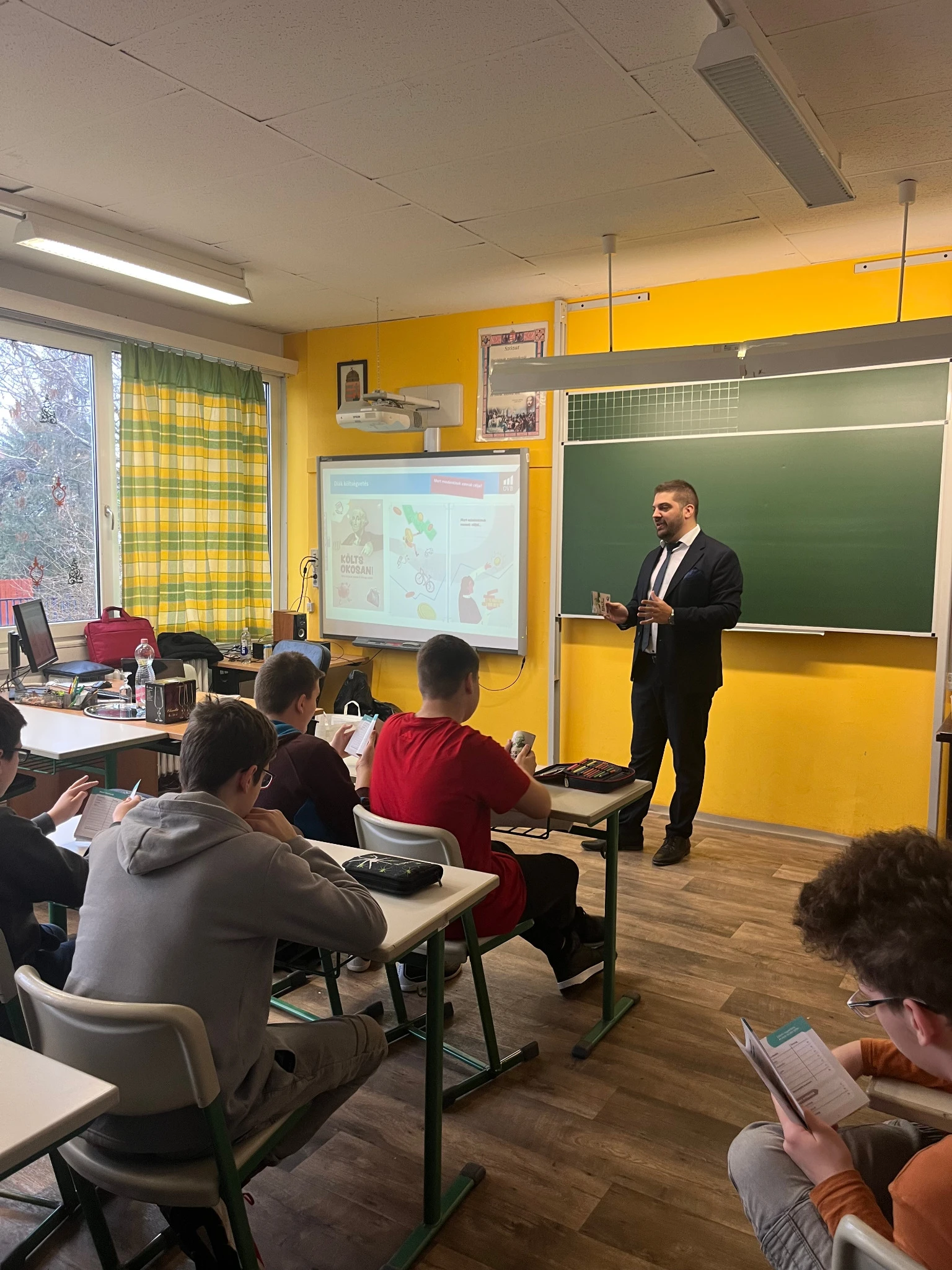 Költs Okosan Botev iskola